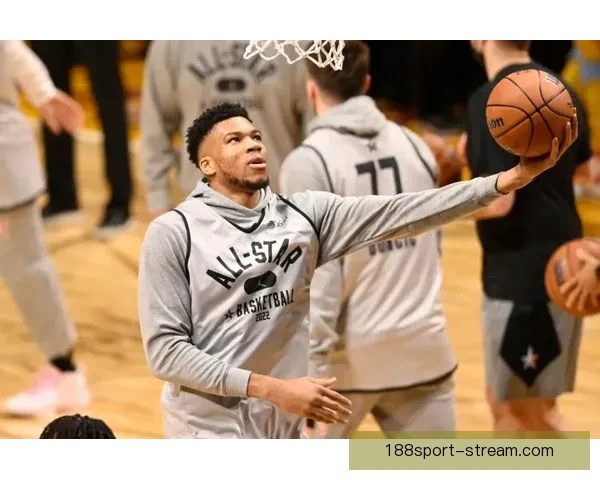 字母哥首秀见证弟弟得分笑称已圆满职业生涯 字母哥首秀见证弟弟得分笑称已圆满职业生涯