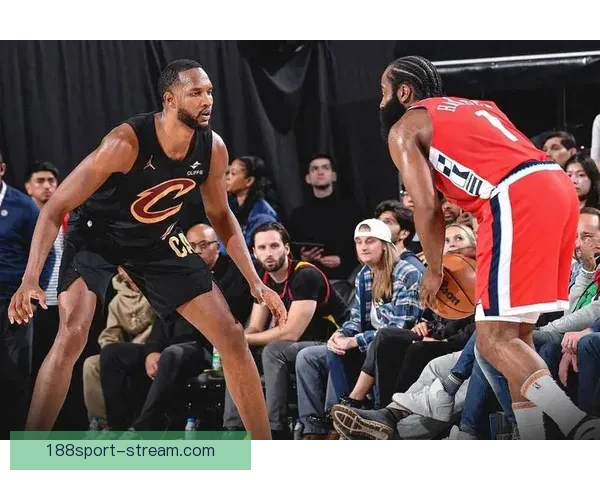 科林斯：快船全队热爱篮球并深知拼搏精神与凝聚力的重要性