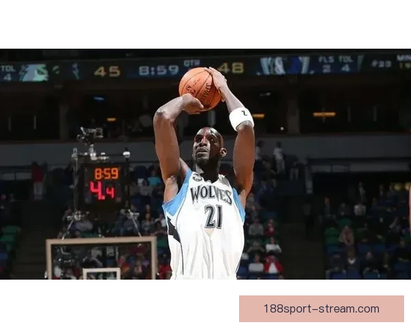 加内特将亮相森林狼常规赛收官战 球队26-27赛季退役21号球衣