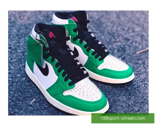 阿森纳二六二七赛季客场球衣亮相学院海军蓝红黄点缀风格